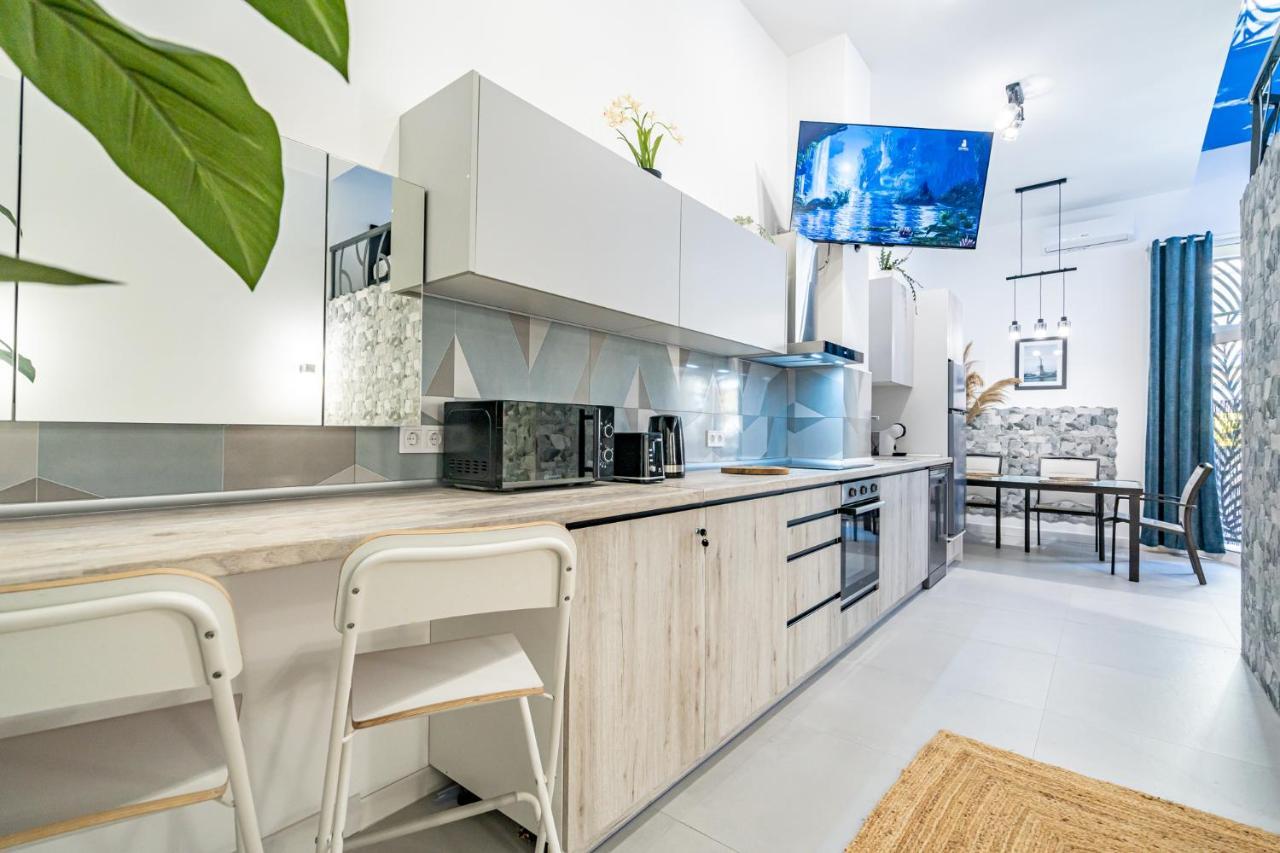 Exquisite Studio Apartment With An Original Design Валенсия Экстерьер фото